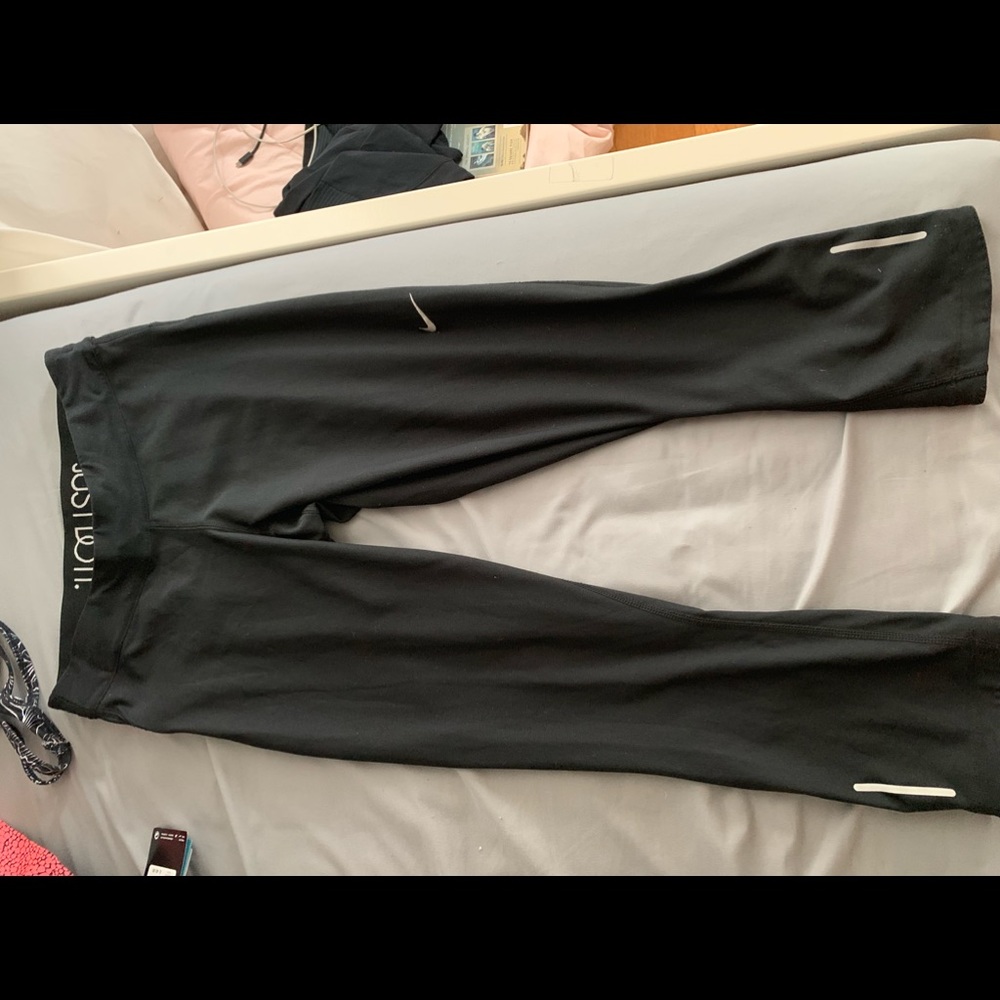 Nike Crops